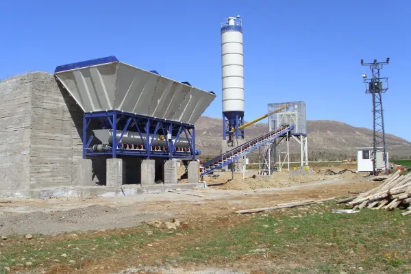 60 cubic meter per hour concrete batching plant for sale in Peru